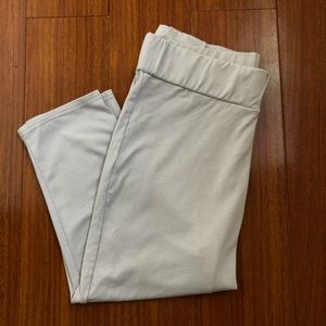 Misguided x Carli Bybel Cropped Leggings